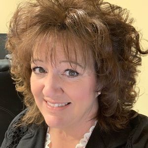 Meet your Posher, Jacqueline